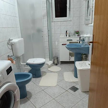 Apartment Viskovo