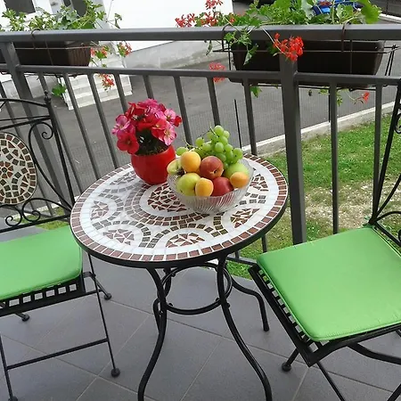 Apartment Viskovo * Viskovo