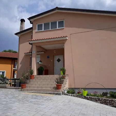 Apartment Viskovo Appartamento *