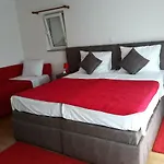 Apartment Viskovo