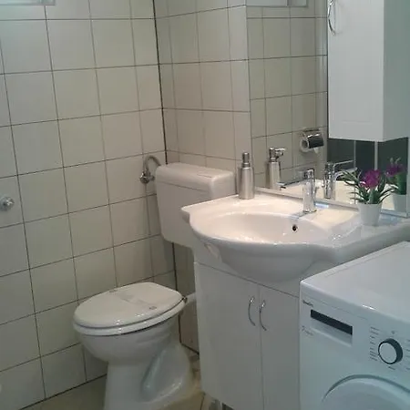 Apartment Viskovo
