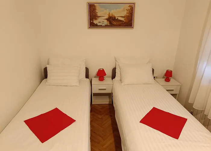 Apartment Viskovo アパート Viskovo