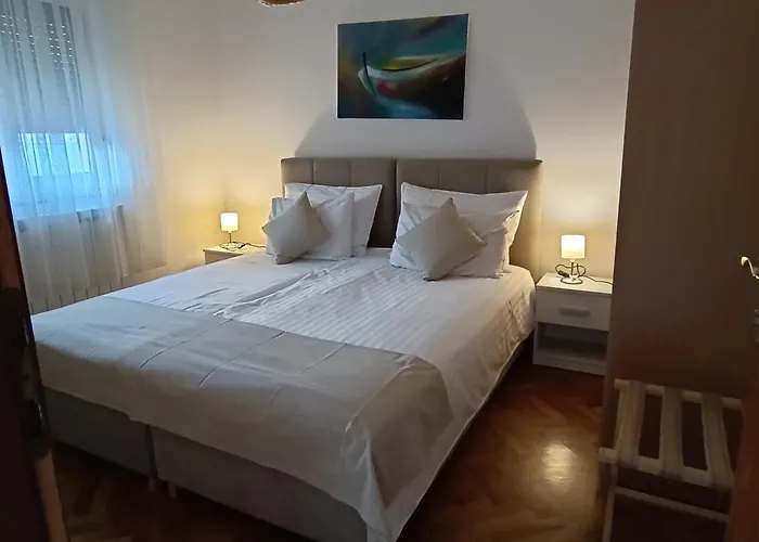 Apartment Viskovo アパート Viskovo