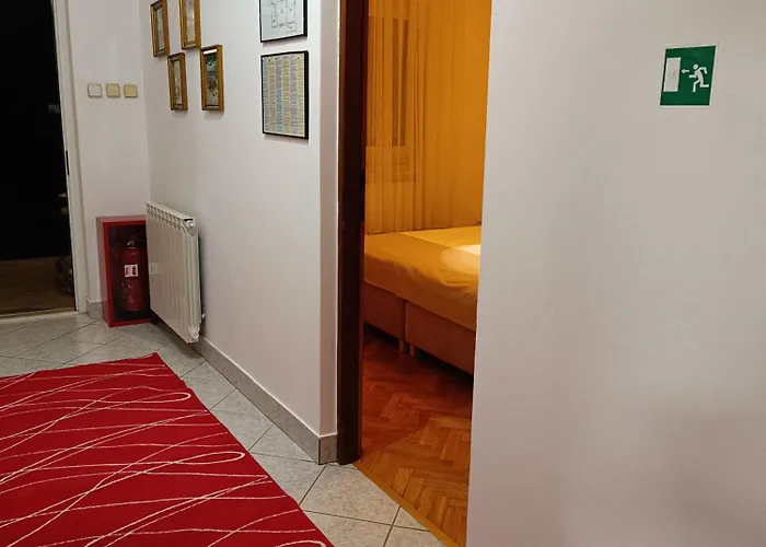Apartment Viskovo アパート