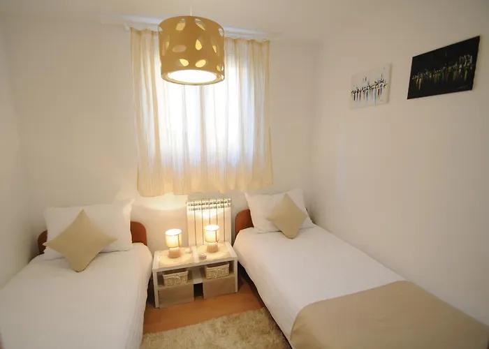 Apartment Viskovo アパート *